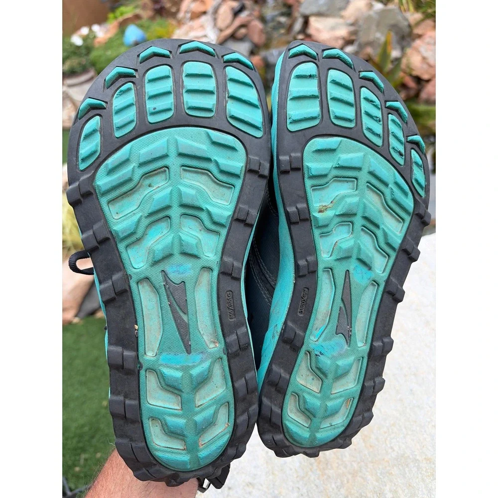 Altra superior trail
